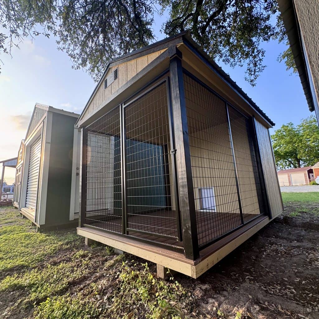 8×12 Dog Kennel Tan