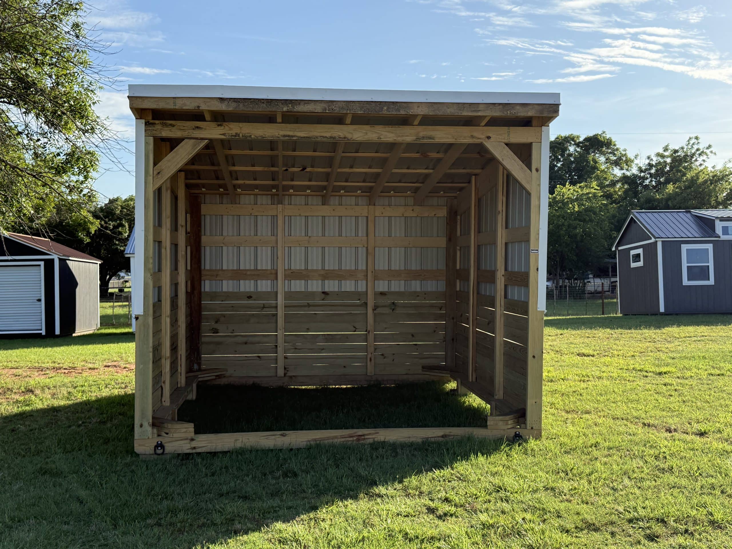 12×12 Loafing Shed Barn Red Metal
