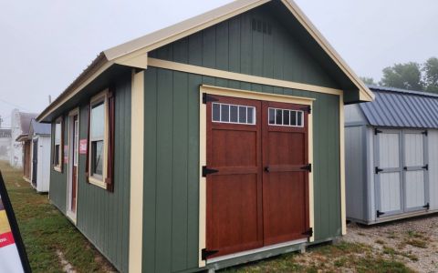 tiny house chalet shed